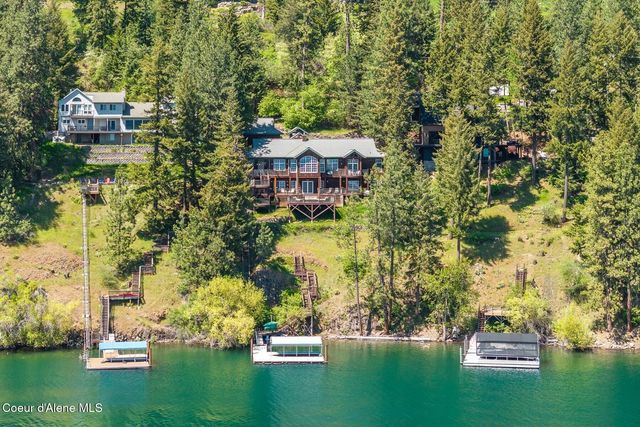 11004 N Rock Cliff Ct, Hayden, ID 83835