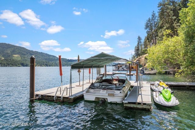 11004 N Rock Cliff Ct, Hayden, ID 83835