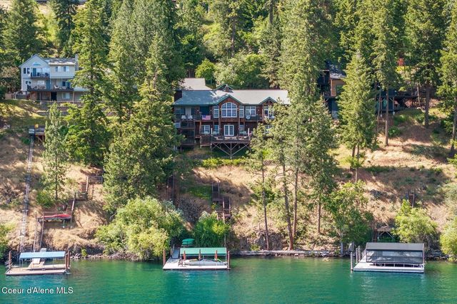 11004 N Rock Cliff Ct, Hayden, ID 83835