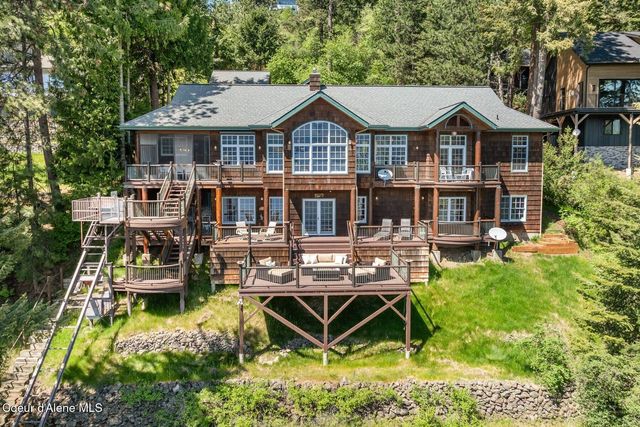 11004 N Rock Cliff Ct, Hayden, ID 83835