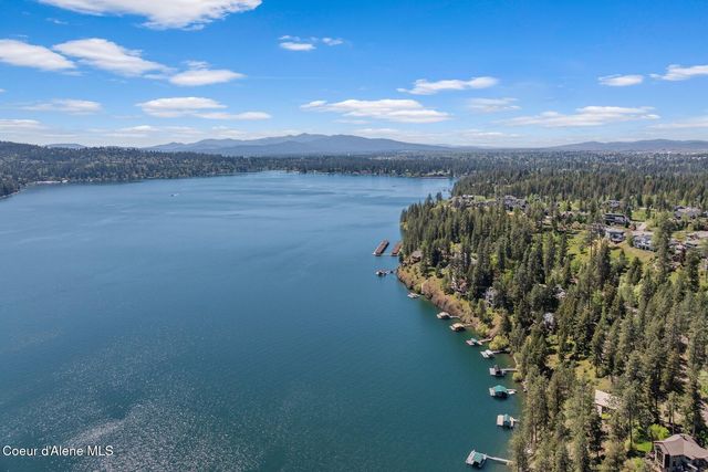 11004 N Rock Cliff Ct, Hayden, ID 83835