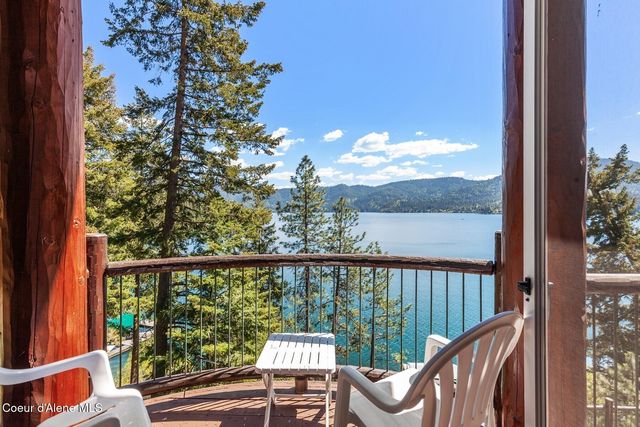 11004 N Rock Cliff Ct, Hayden, ID 83835