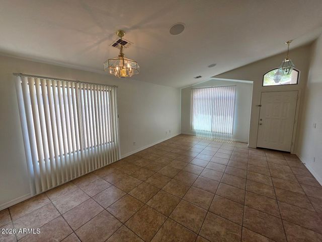 5532 W Southgate Avenue, Phoenix, AZ 85043