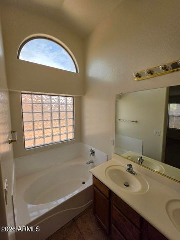 5532 W Southgate Avenue, Phoenix, AZ 85043