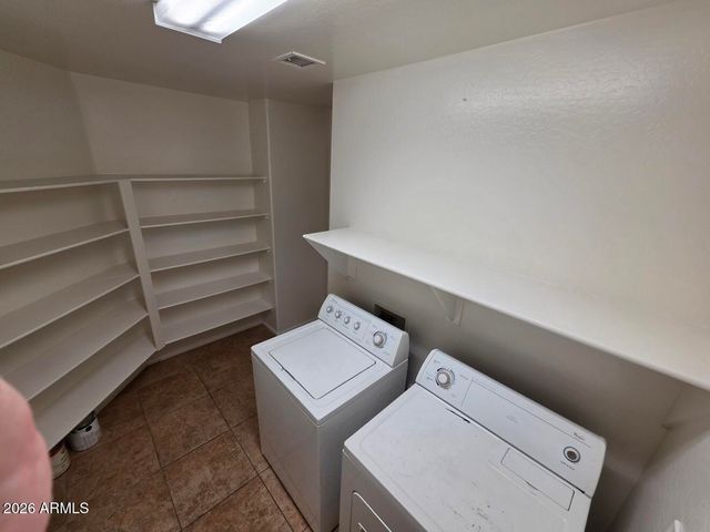 5532 W Southgate Avenue, Phoenix, AZ 85043