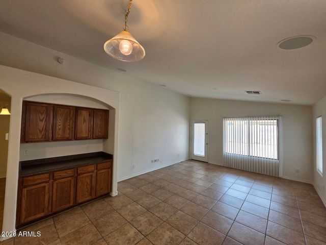 5532 W Southgate Avenue, Phoenix, AZ 85043