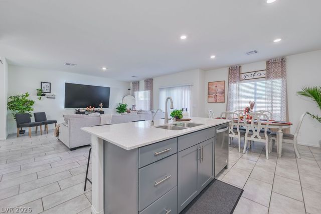 6135 Larimar Gold Street, North Las Vegas, NV 89115