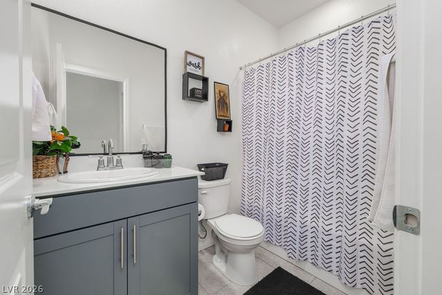 6135 Larimar Gold Street, North Las Vegas, NV 89115