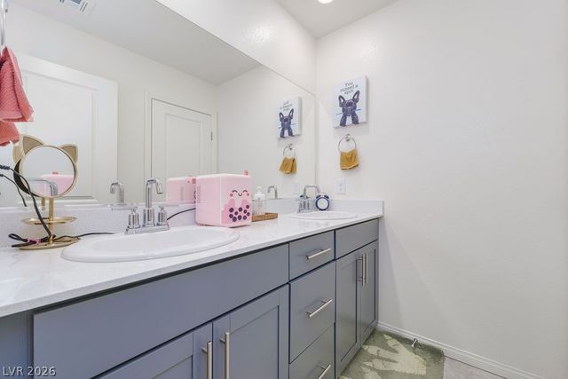 6135 Larimar Gold Street, North Las Vegas, NV 89115
