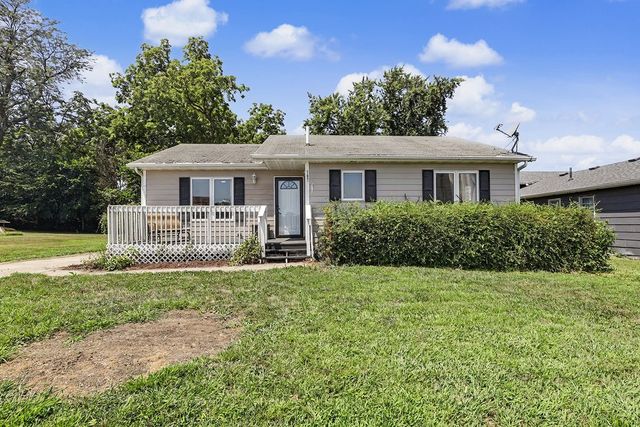707 N 4th Street, Indianola, IA 50125