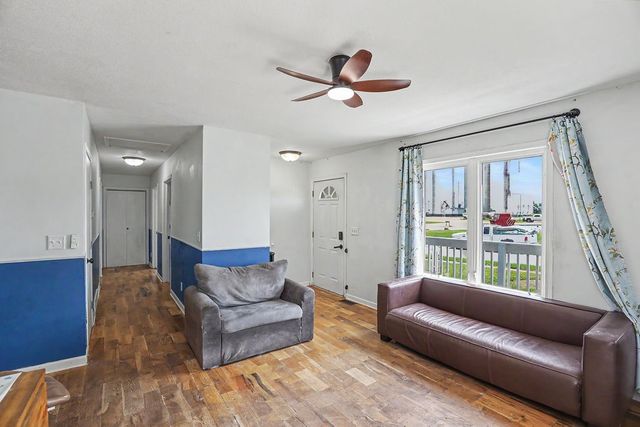 707 N 4th Street, Indianola, IA 50125
