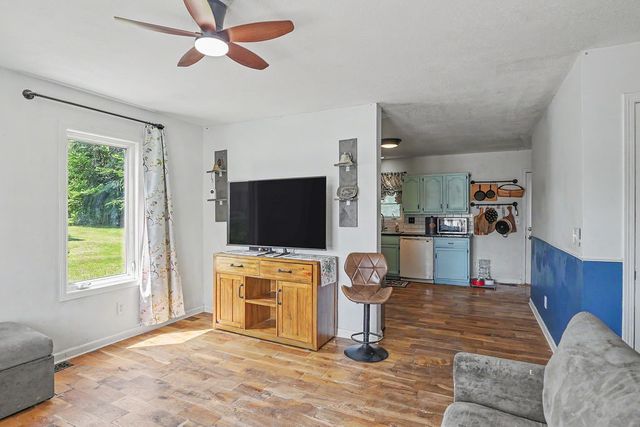 707 N 4th Street, Indianola, IA 50125