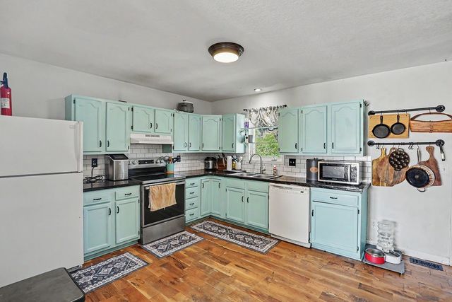 707 N 4th Street, Indianola, IA 50125