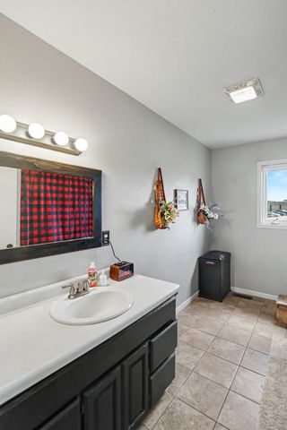 707 N 4th Street, Indianola, IA 50125