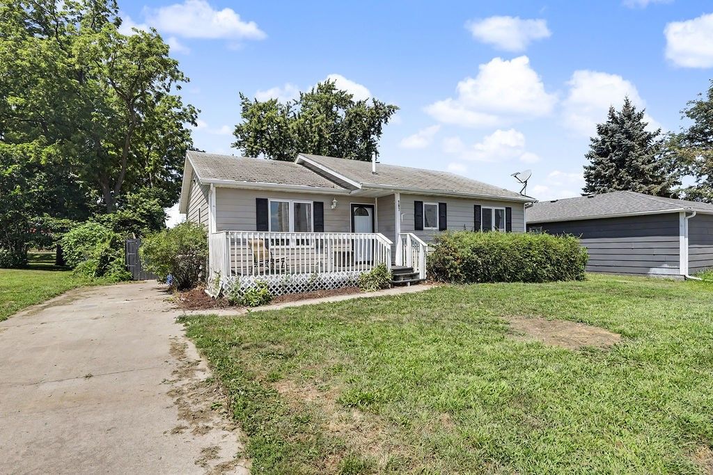 707 N 4th Street, Indianola, IA 50125