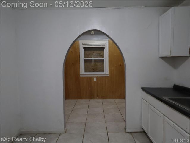 15008 Strathmoor Street, Detroit, MI 48227