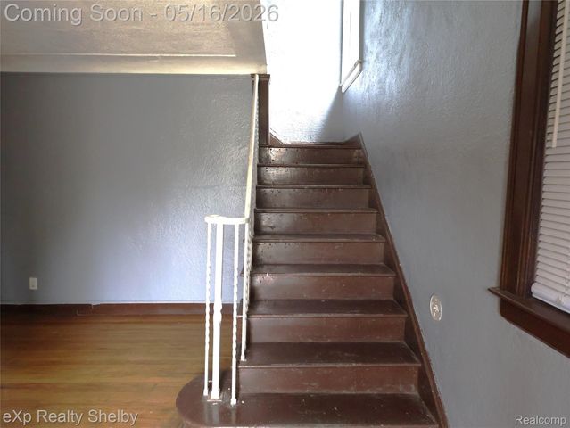 15008 Strathmoor Street, Detroit, MI 48227
