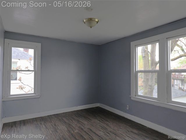 15008 Strathmoor Street, Detroit, MI 48227