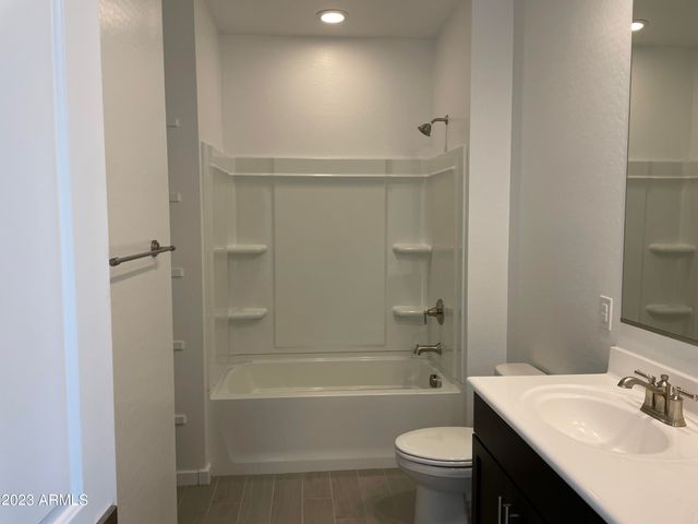 17401 W RED FOX Road, Surprise, AZ 85387
