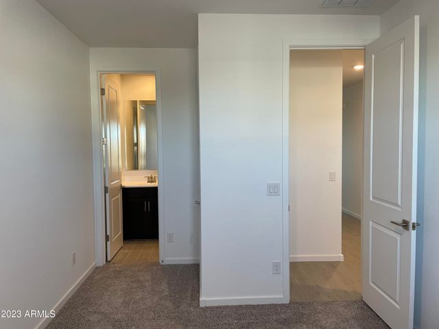 17401 W RED FOX Road, Surprise, AZ 85387