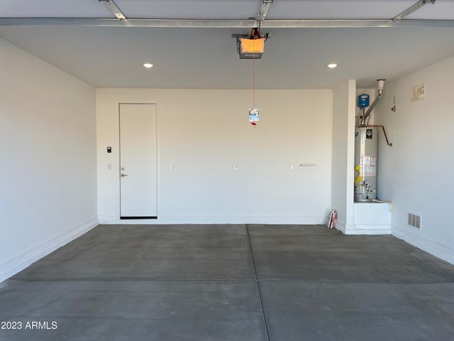 17401 W RED FOX Road, Surprise, AZ 85387