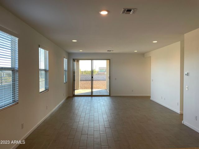 17401 W RED FOX Road, Surprise, AZ 85387