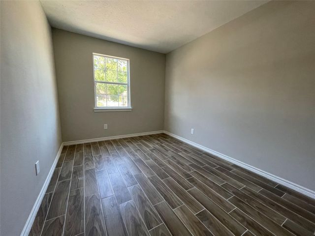 7886 Locksley Road, Houston, TX 77078