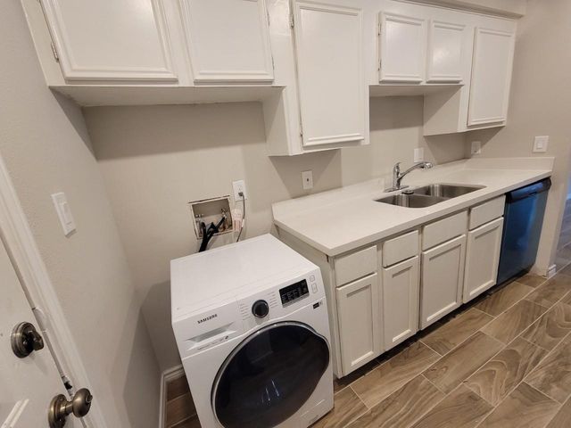 7886 Locksley Road, Houston, TX 77078