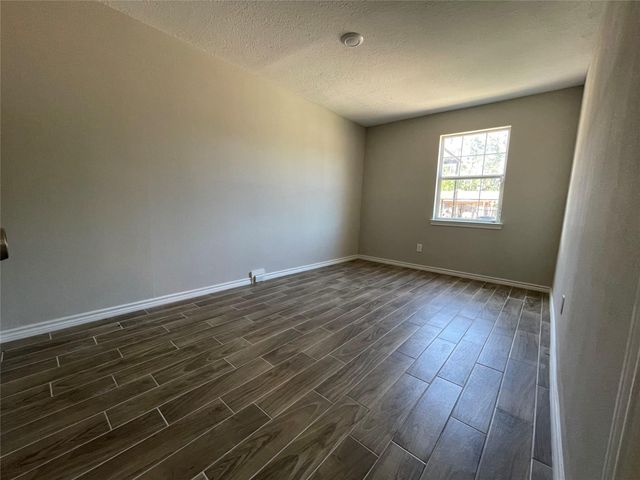 7886 Locksley Road, Houston, TX 77078