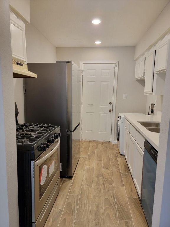 7886 Locksley Road, Houston, TX 77078