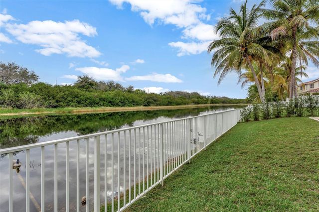 16516 SW 39th St, Miramar, FL 33027