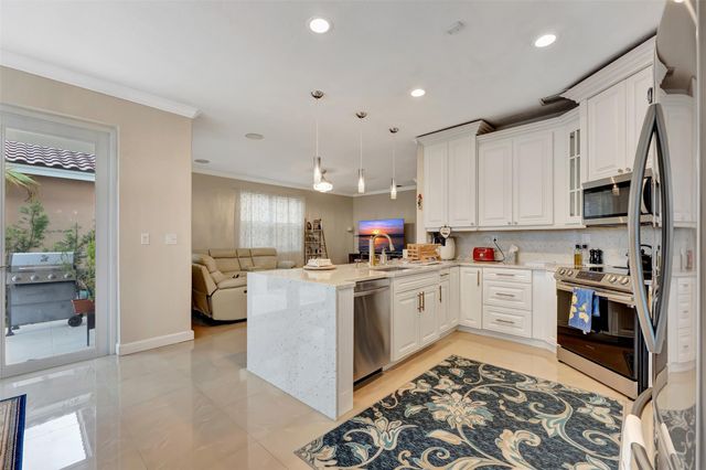 16516 SW 39th St, Miramar, FL 33027