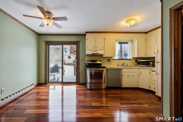 820 Matthews Street 19, Bristol, CT 06010