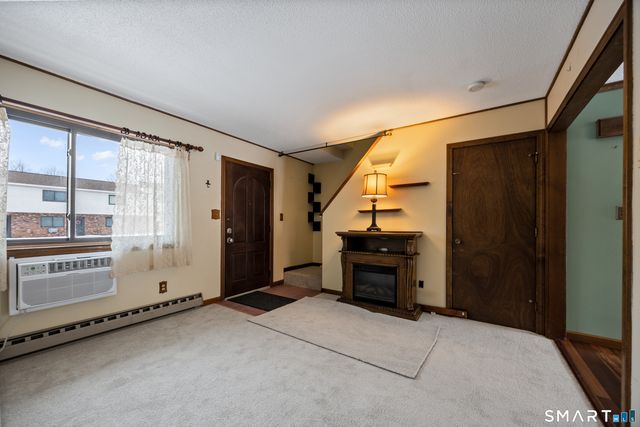 820 Matthews Street 19, Bristol, CT 06010