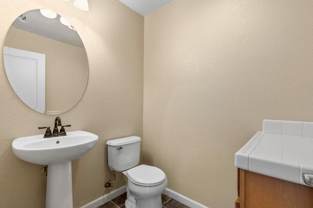 1012 Beymer Loop, Yuba City, CA 95991