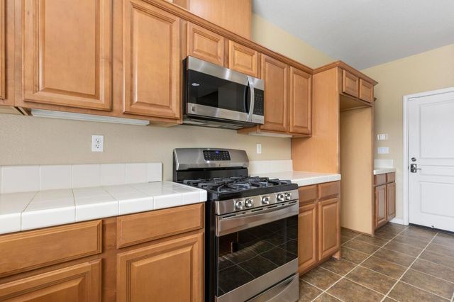 1012 Beymer Loop, Yuba City, CA 95991