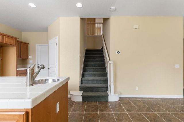 1012 Beymer Loop, Yuba City, CA 95991