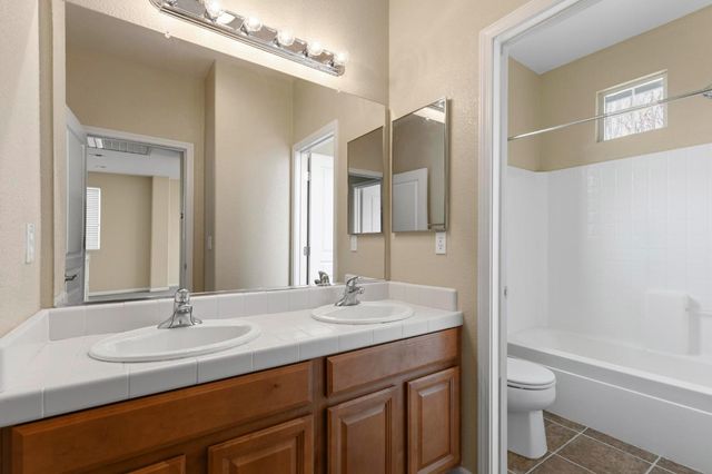 1012 Beymer Loop, Yuba City, CA 95991