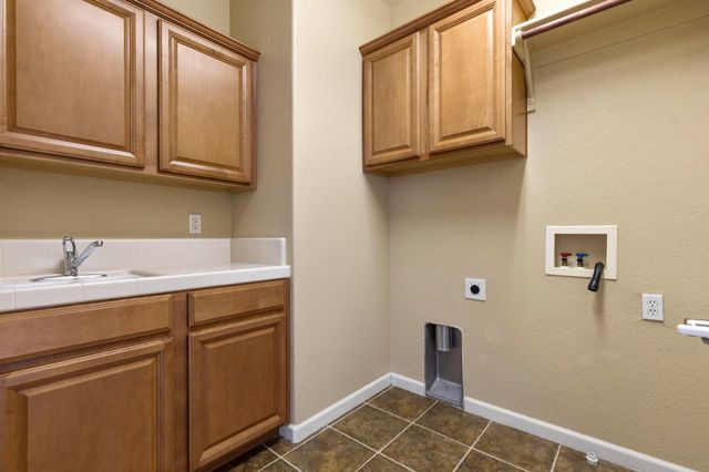 1012 Beymer Loop, Yuba City, CA 95991