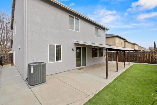 1012 Beymer Loop, Yuba City, CA 95991