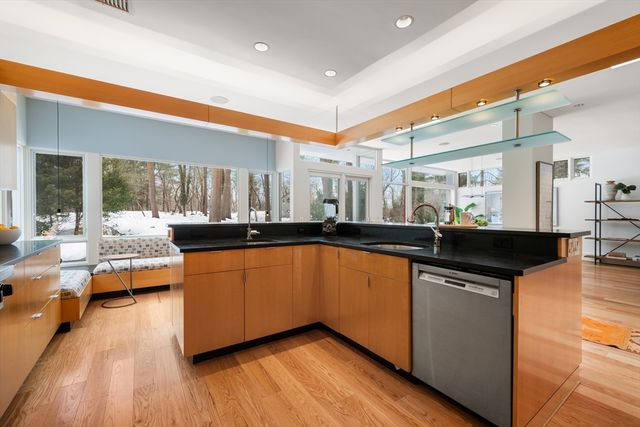 32 Moon Hill Road, Lexington, MA 02421