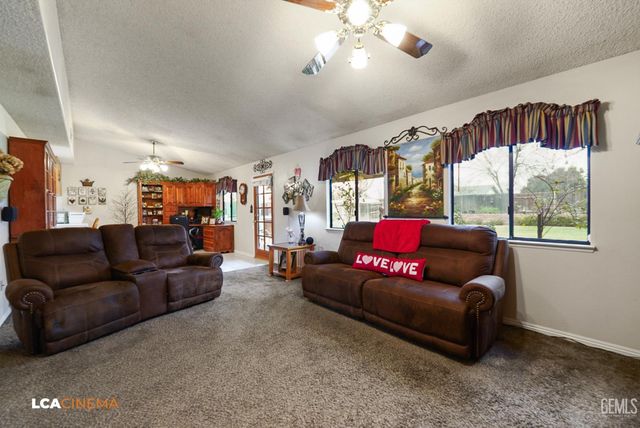 3604 Mehgan Avenue, Bakersfield, CA 93312