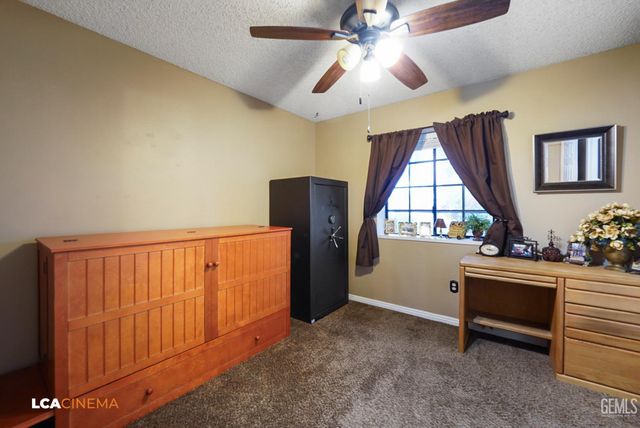 3604 Mehgan Avenue, Bakersfield, CA 93312