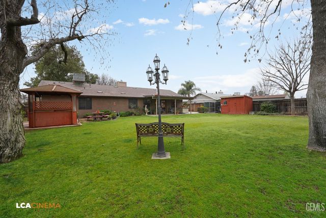 3604 Mehgan Avenue, Bakersfield, CA 93312