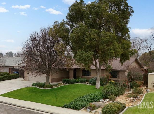 3604 Mehgan Avenue, Bakersfield, CA 93312