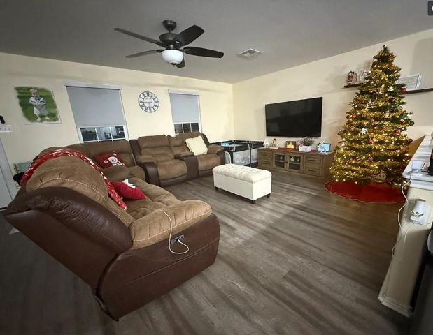 228 Texas Angel WAY, Jarrell, TX 76537