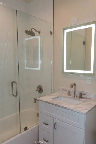 3698 Fredonia Drive, Los Angeles, CA 90068