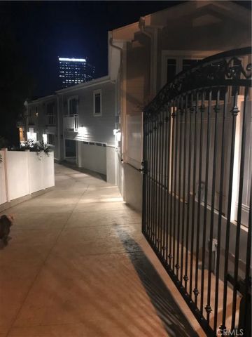 3698 Fredonia Drive, Los Angeles, CA 90068