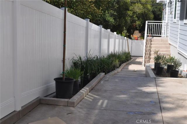 3698 Fredonia Drive, Los Angeles, CA 90068