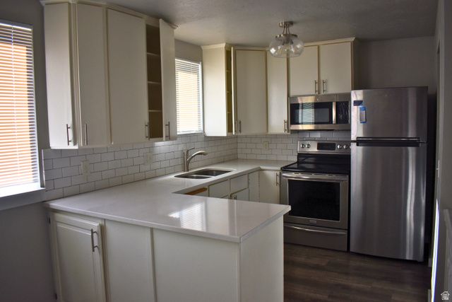 4656 S 2200 W, Taylorsville, UT 84129